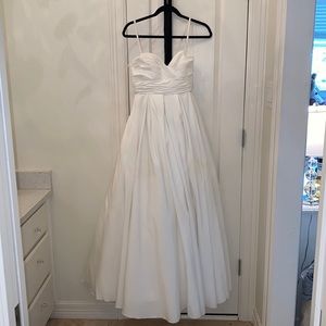 David bridal white wedding dress